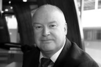 Senator Paul Gavan (Bild thk)