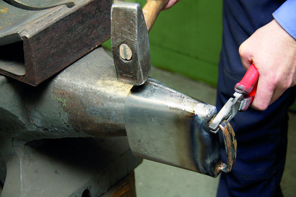 «Das fasst du nur einmal mit blossen Händen an.» (Bilder thk)